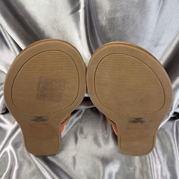 Crown Brown Women's Sandals - Picture 10 of 16